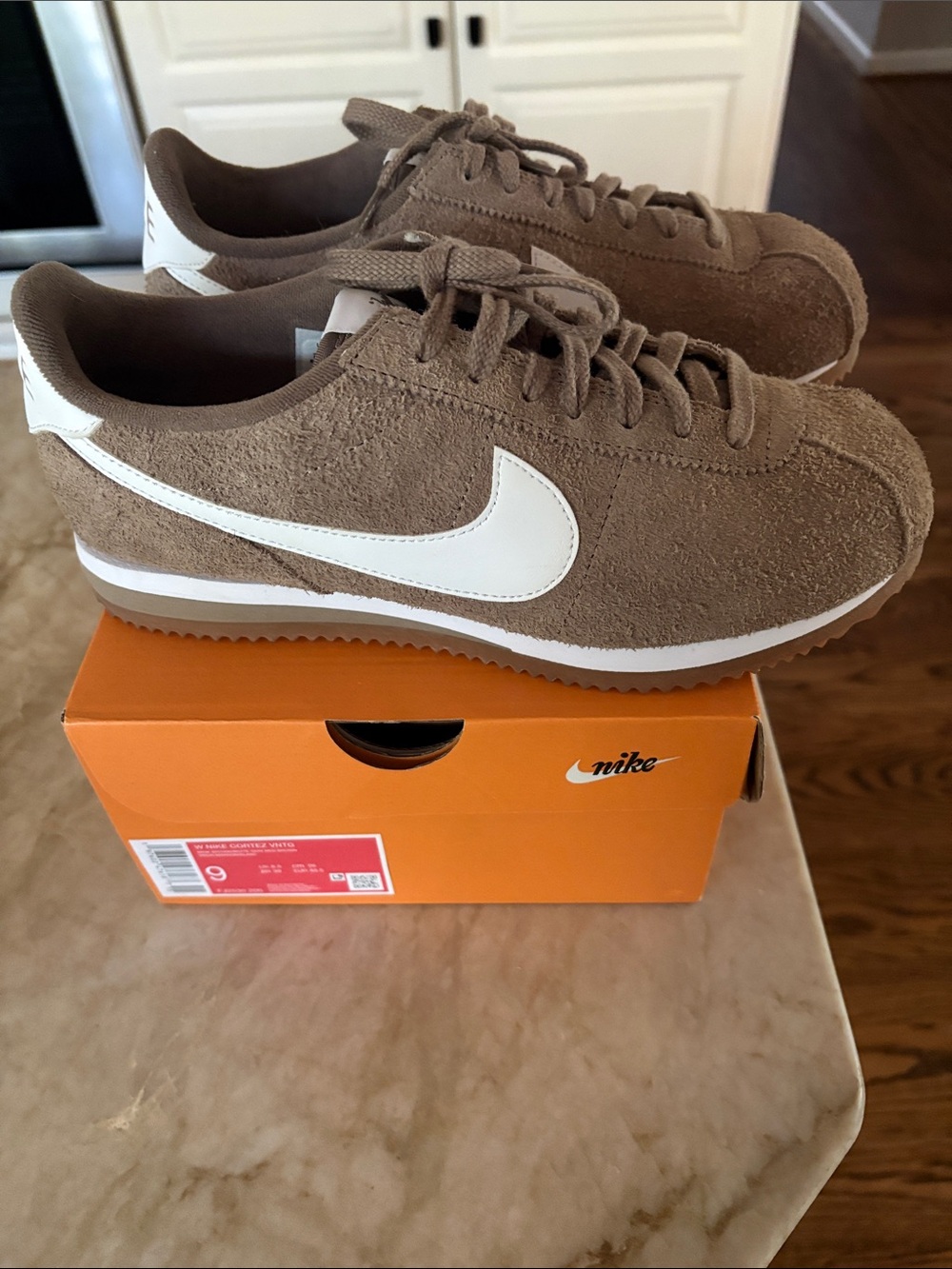 Nike Suede Cortez in Brown with White Swoosh Women’s Size 9